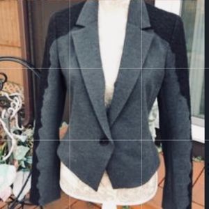 Cropped blazer w/ lace detail NWT